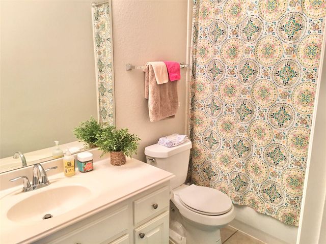 11712 Summer Brook Court, Pearland, TX 77584