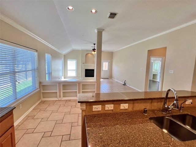 11712 Summer Brook Court, Pearland, TX 77584