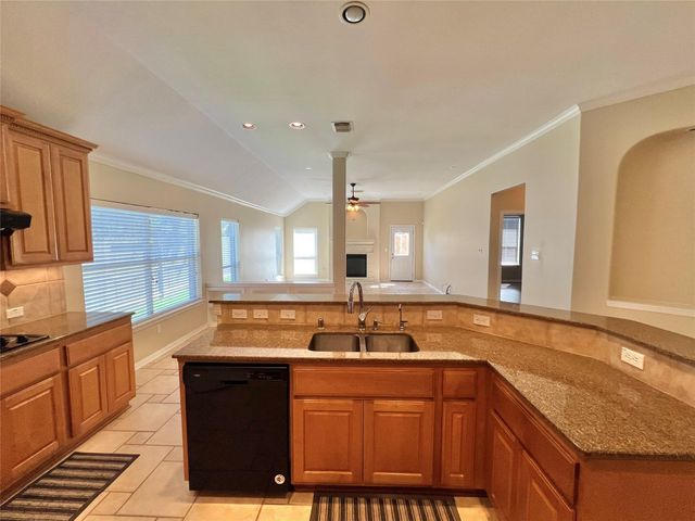 11712 Summer Brook Court, Pearland, TX 77584