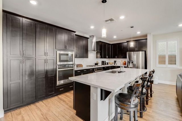 8817 Piano Cir, Elk Grove, CA 95757