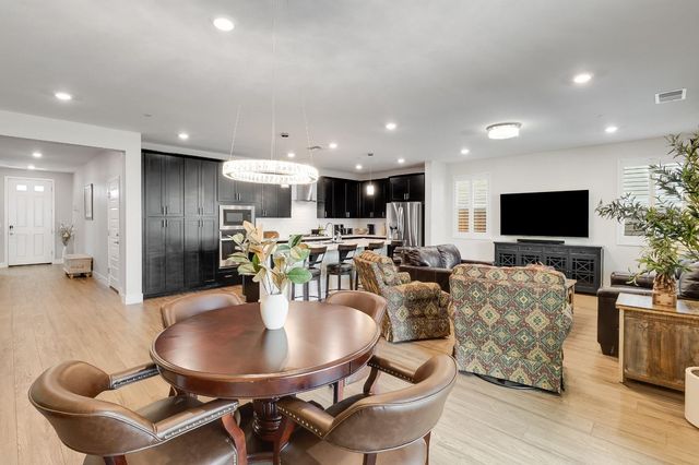 8817 Piano Cir, Elk Grove, CA 95757