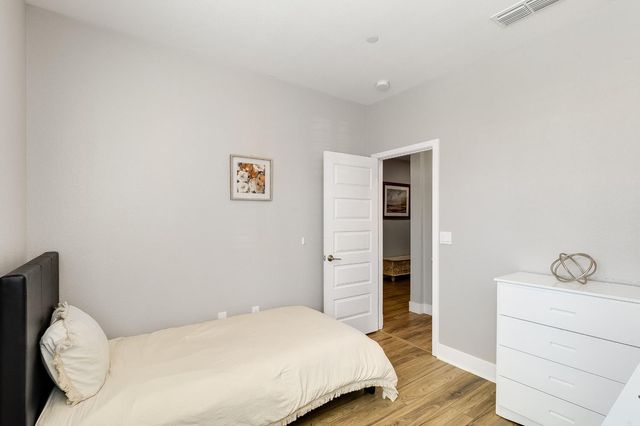 8817 Piano Cir, Elk Grove, CA 95757