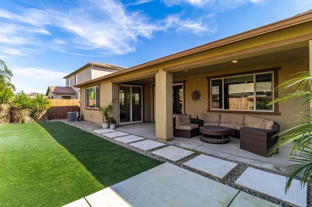 8817 Piano Cir, Elk Grove, CA 95757