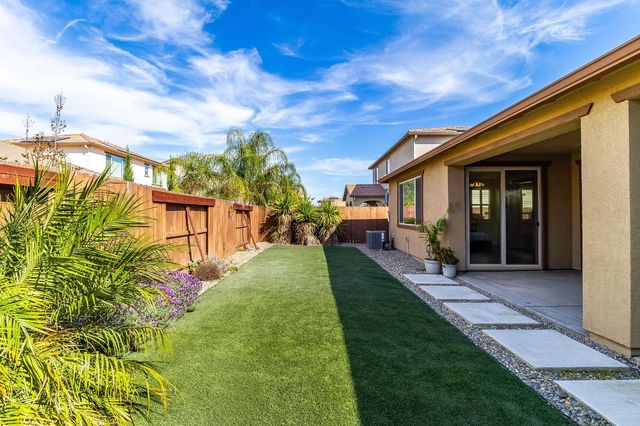 8817 Piano Cir, Elk Grove, CA 95757