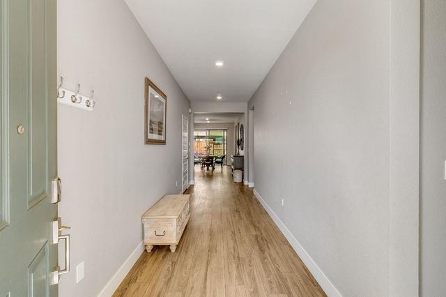 8817 Piano Cir, Elk Grove, CA 95757