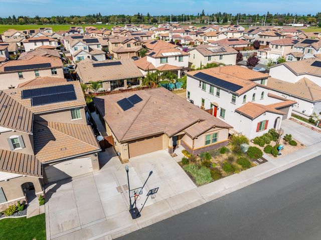 8817 Piano Cir, Elk Grove, CA 95757