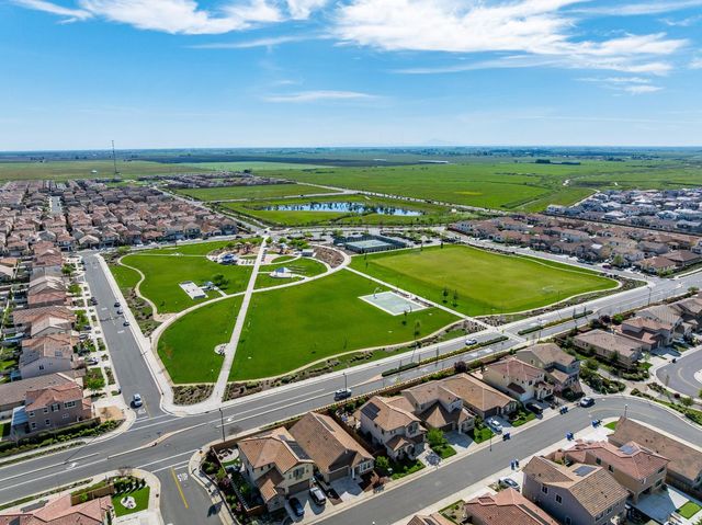 8817 Piano Cir, Elk Grove, CA 95757