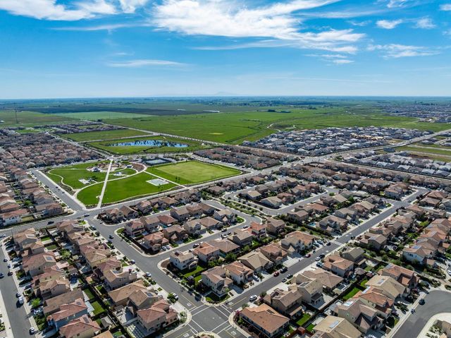 8817 Piano Cir, Elk Grove, CA 95757