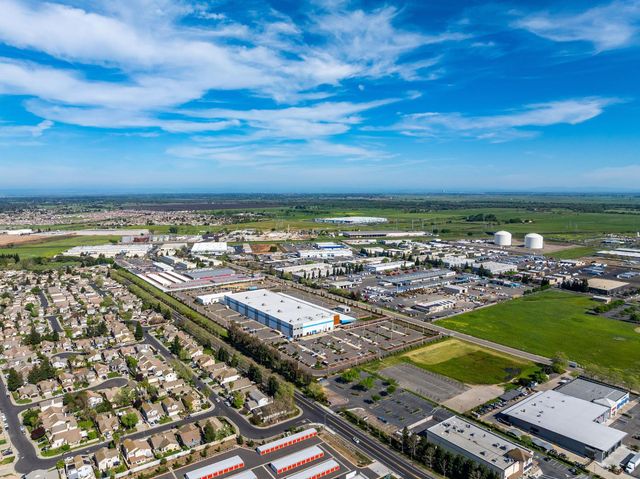 8817 Piano Cir, Elk Grove, CA 95757