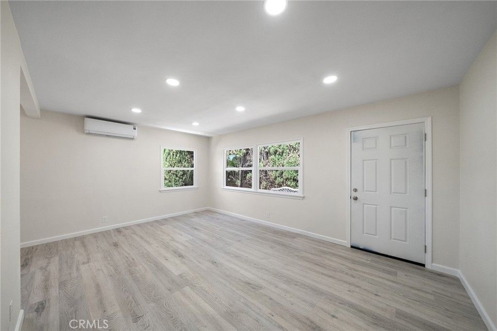 1350 East Hillcrest Drive, Thousand Oaks, CA 91362 — photo 5