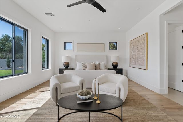 10242 N 58TH Street, Paradise Valley, AZ 85253