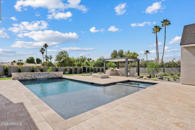 10242 N 58TH Street, Paradise Valley, AZ 85253