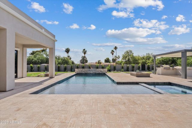 10242 N 58TH Street, Paradise Valley, AZ 85253