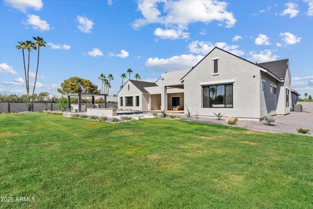 10242 N 58TH Street, Paradise Valley, AZ 85253