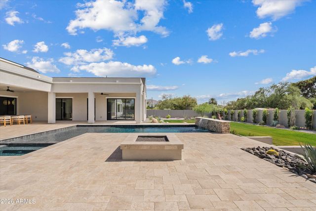 10242 N 58TH Street, Paradise Valley, AZ 85253