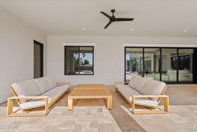 10242 N 58TH Street, Paradise Valley, AZ 85253
