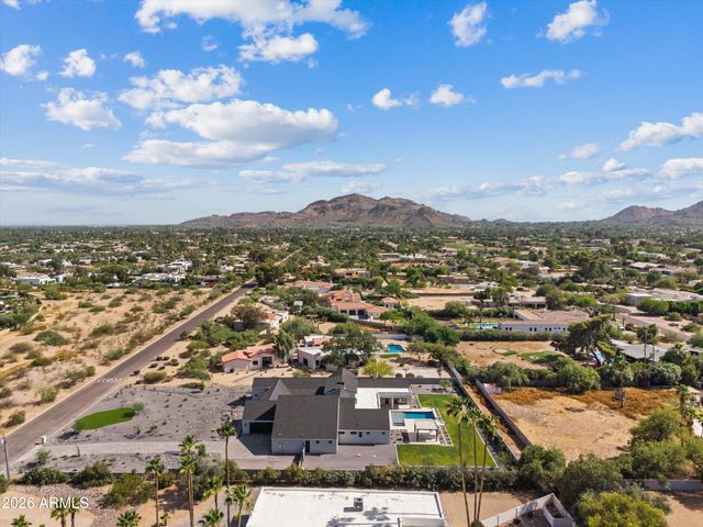 10242 N 58TH Street, Paradise Valley, AZ 85253