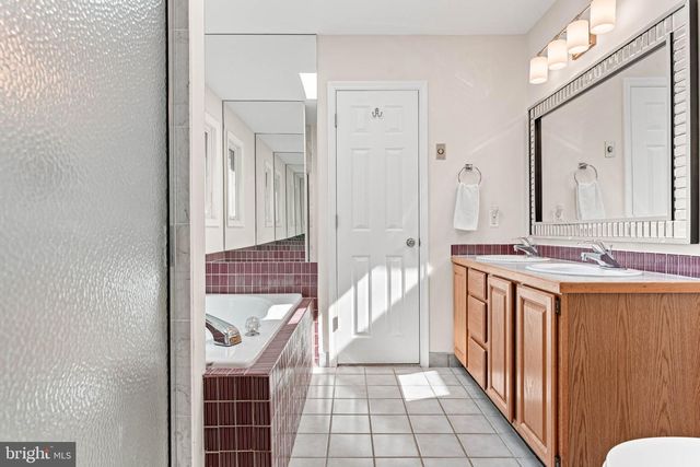 1518 GREENHILL RD, West Chester, PA 19380