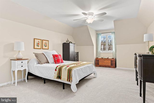 1518 GREENHILL RD, West Chester, PA 19380