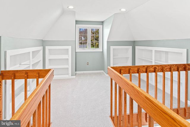 1518 GREENHILL RD, West Chester, PA 19380