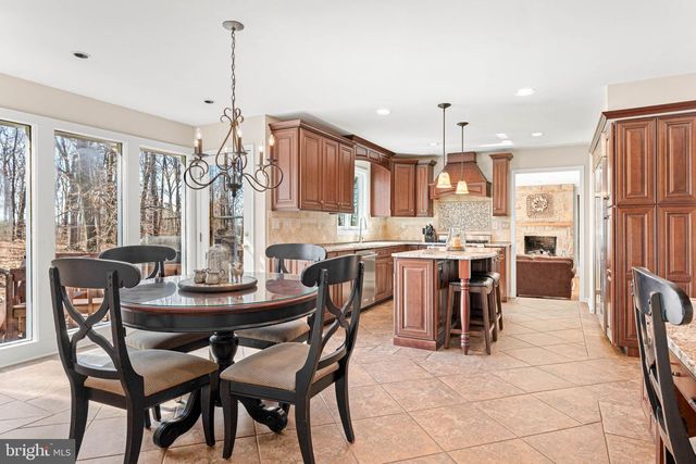 1518 GREENHILL RD, West Chester, PA 19380