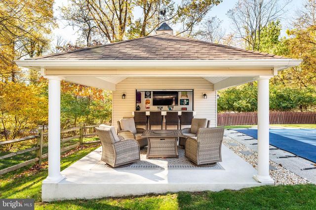 1518 GREENHILL RD, West Chester, PA 19380