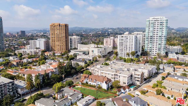 1270 S Beverly Glen Boulevard, Los Angeles, CA 90024