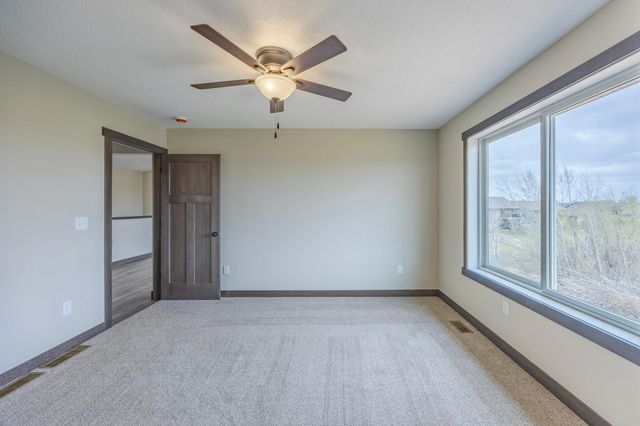419 Coyote Way, New Richmond, WI 54017