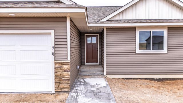 419 Coyote Way, New Richmond, WI 54017