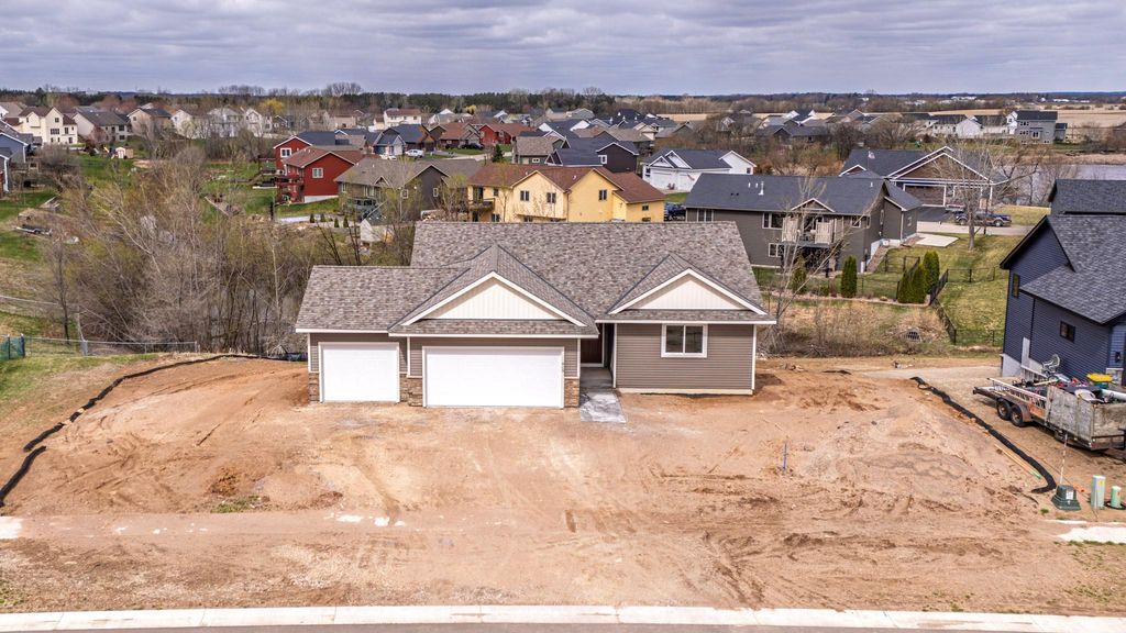 419 Coyote Way, New Richmond, WI 54017