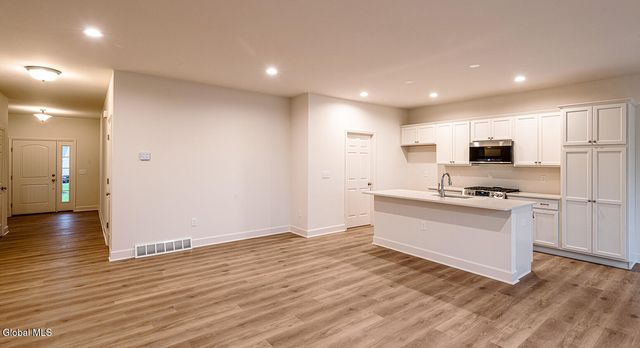 14 Seville Way, Bethlehem, NY 12158