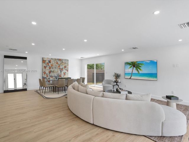 301 88th St, Surfside, FL 33154