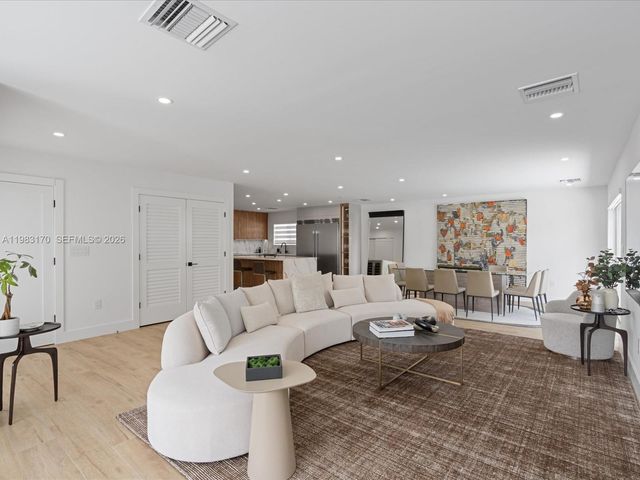 301 88th St, Surfside, FL 33154