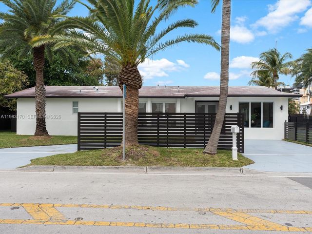 301 88th St, Surfside, FL 33154