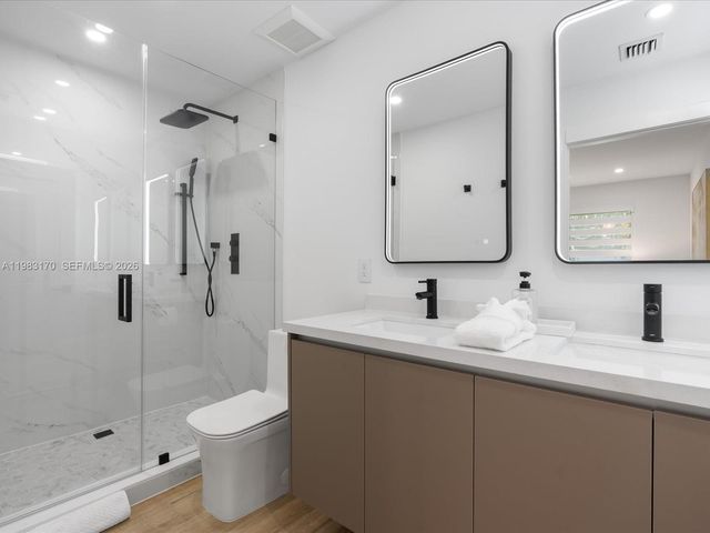 301 88th St, Surfside, FL 33154