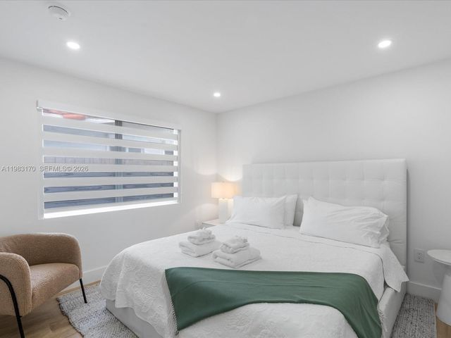 301 88th St, Surfside, FL 33154