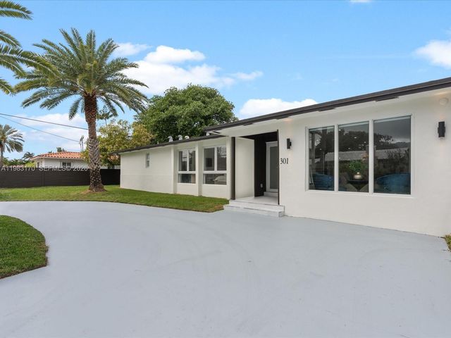 301 88th St, Surfside, FL 33154