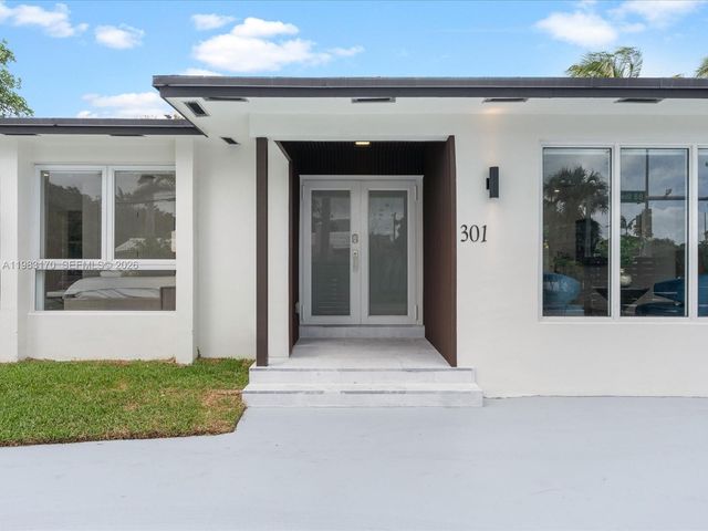 301 88th St, Surfside, FL 33154