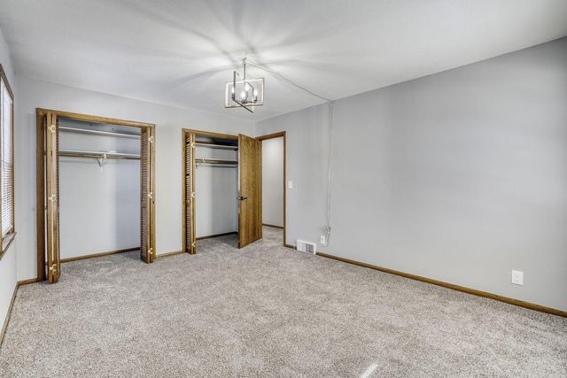 1800 Skyline Drive S, Burnsville, MN 55337