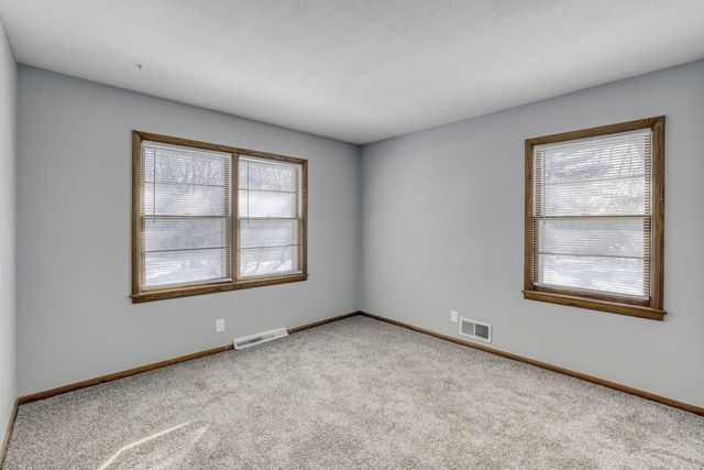 1800 Skyline Drive S, Burnsville, MN 55337