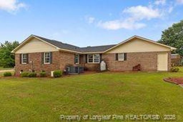303 Chaucer Court, Dunn, NC 28334
