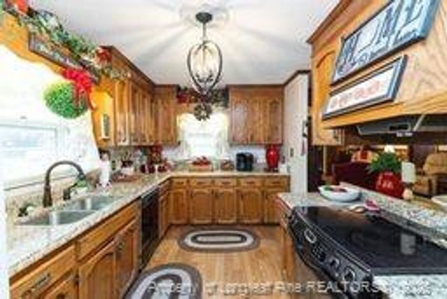 303 Chaucer Court, Dunn, NC 28334