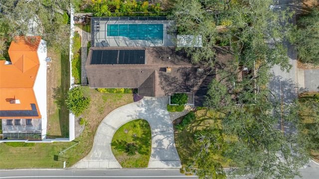 1813 N RIVERHILLS DRIVE, Temple Terrace, FL 33617