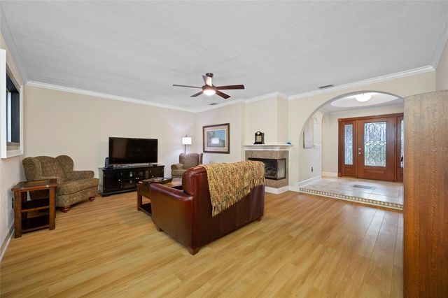 1813 N RIVERHILLS DRIVE, Temple Terrace, FL 33617