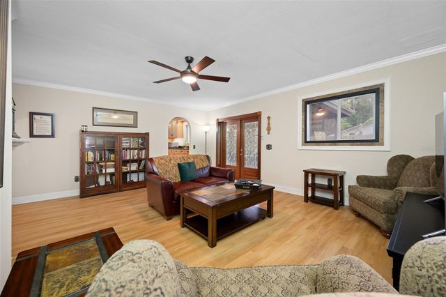 1813 N RIVERHILLS DRIVE, Temple Terrace, FL 33617