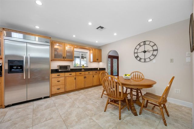 1813 N RIVERHILLS DRIVE, Temple Terrace, FL 33617