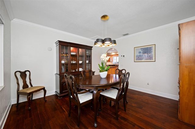 1813 N RIVERHILLS DRIVE, Temple Terrace, FL 33617