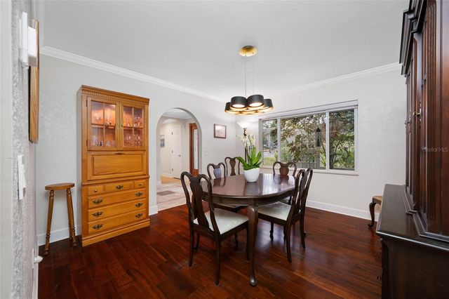 1813 N RIVERHILLS DRIVE, Temple Terrace, FL 33617