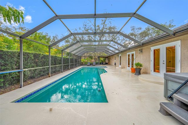 1813 N RIVERHILLS DRIVE, Temple Terrace, FL 33617