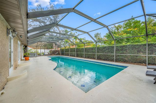 1813 N RIVERHILLS DRIVE, Temple Terrace, FL 33617